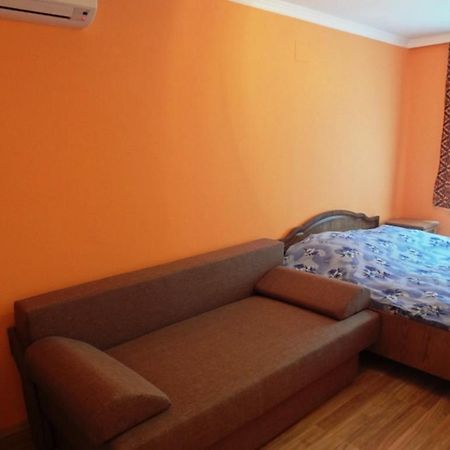Horvath Apartmanhaz Orosháza Cameră foto