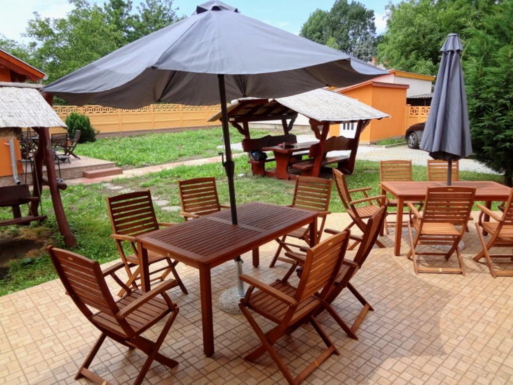 Horvath Apartmanhaz Orosháza Exterior foto