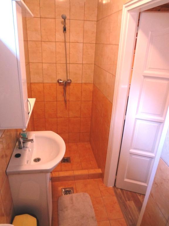 Horvath Apartmanhaz Orosháza Exterior foto