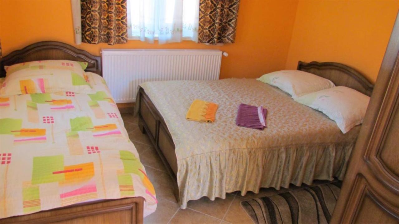 Horvath Apartmanhaz Orosháza Exterior foto